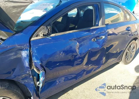 2022 Kia Forte Lxs z USA, uszkodzony, nr VIN 3KPF24AD9NE464903